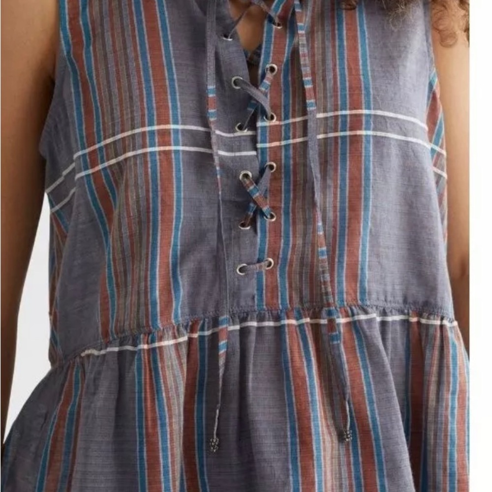 Lucky brand lace up front flowy boho plaid top - flattering!higher in back - Picture 2 of 7